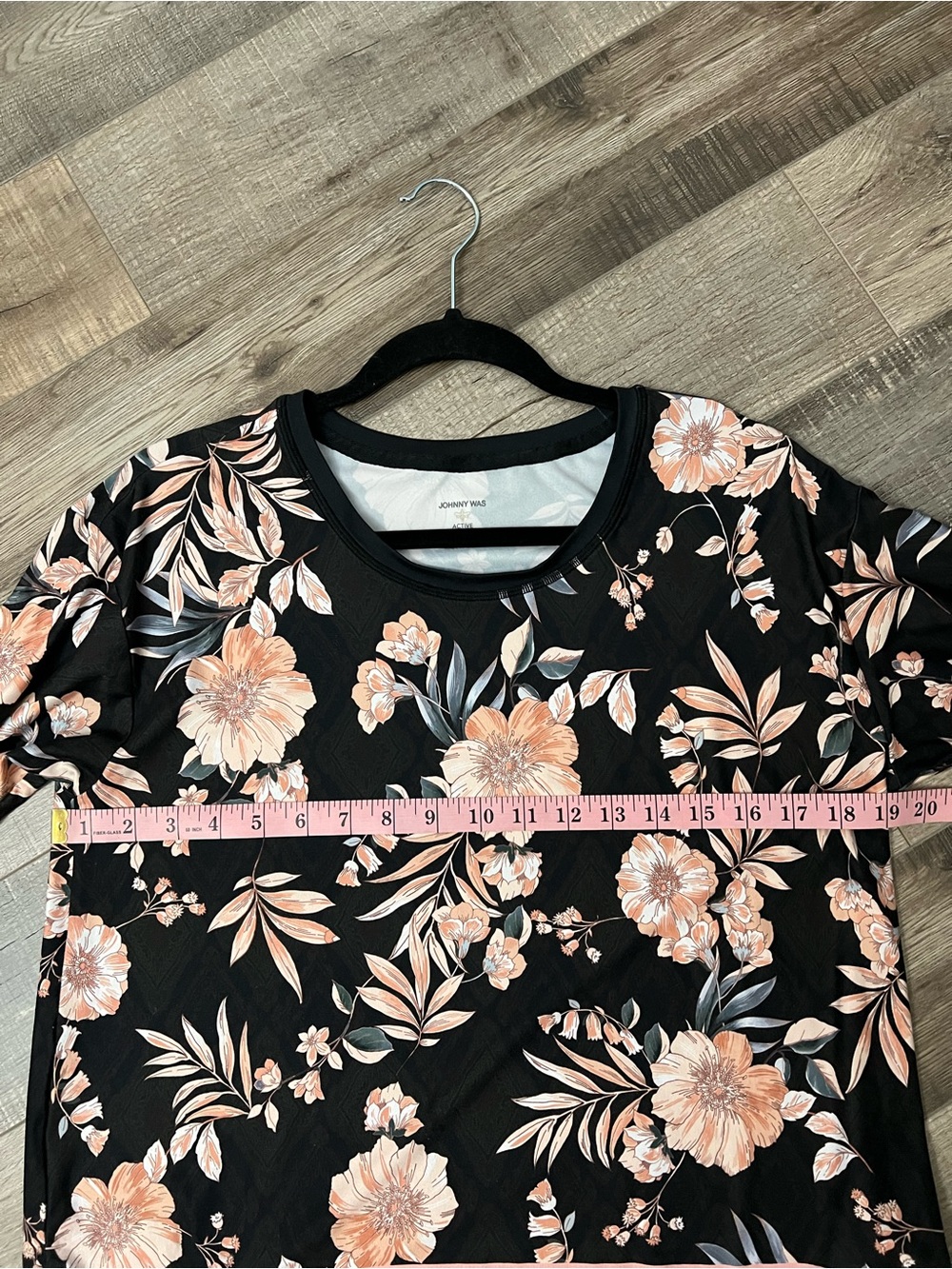 Johnny Was Black Long-Sleeve Floral Tee with Peach Accents Sz M EUC - Picture 4 of 7